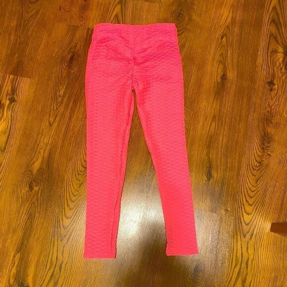 🌷NWOT🌷 Pink Ruched Back TikTok Booty Lift Leggings   - Picture 4 of 4